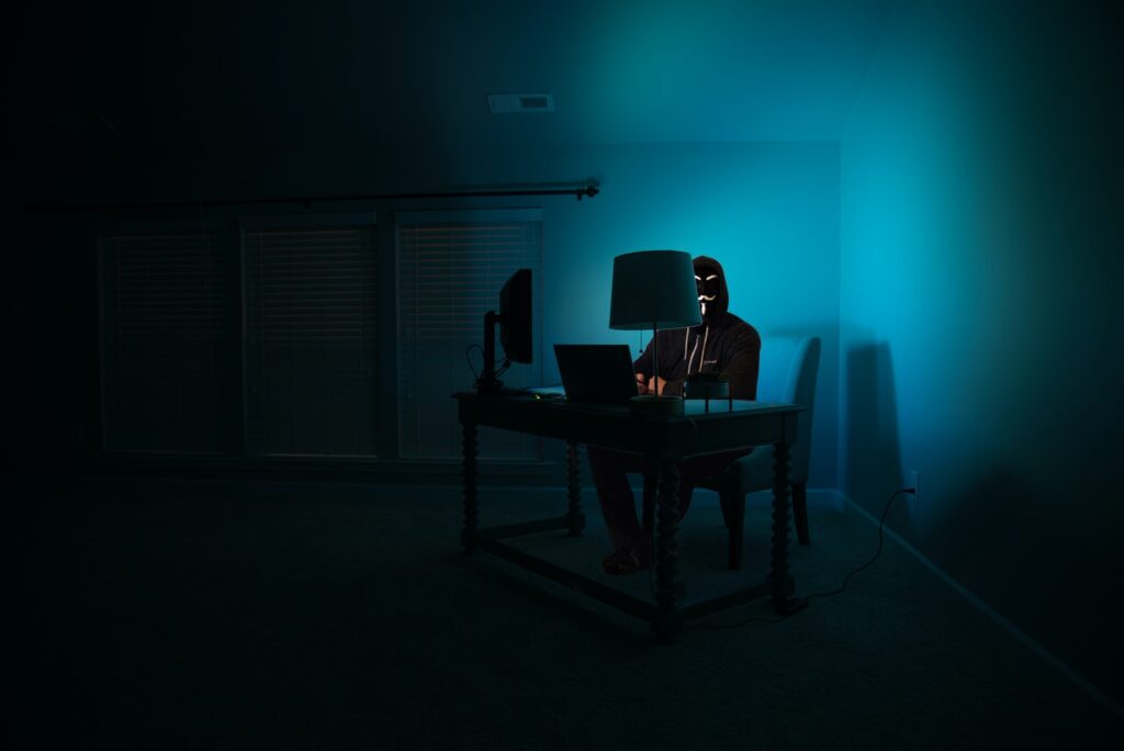 How to protect yourself from Internet Hackers