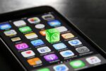 How to forward photos with text in Whatsapp on iPhone...