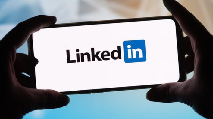 Microsoft shutting down its LinkedIn website in China Microsoft shutting down its LinkedIn website in China