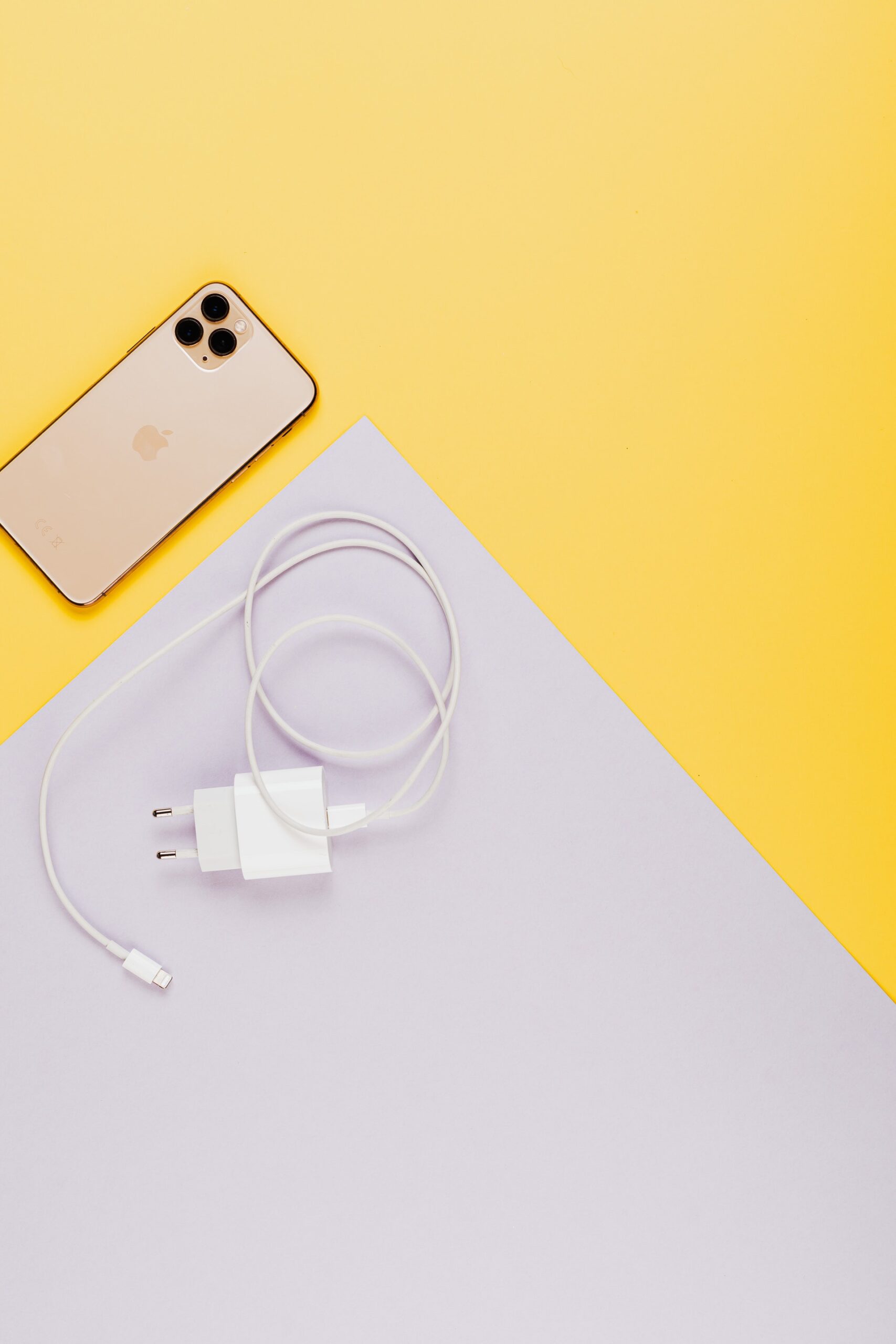 iPhone with USB-C? It exists and is for sale on Ebay at the cost of .. iPhone with USB-C? It exists and is for sale on Ebay at the cost of ..
