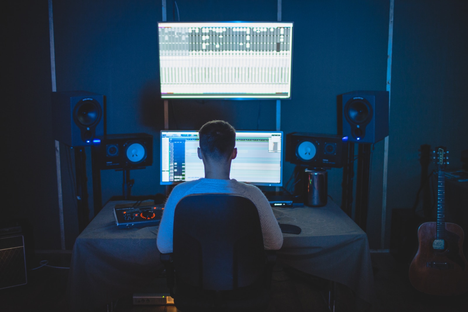 How Web3 and DAO can be a solution for the music industry How Web3 and DAO can be a solution for the music industry