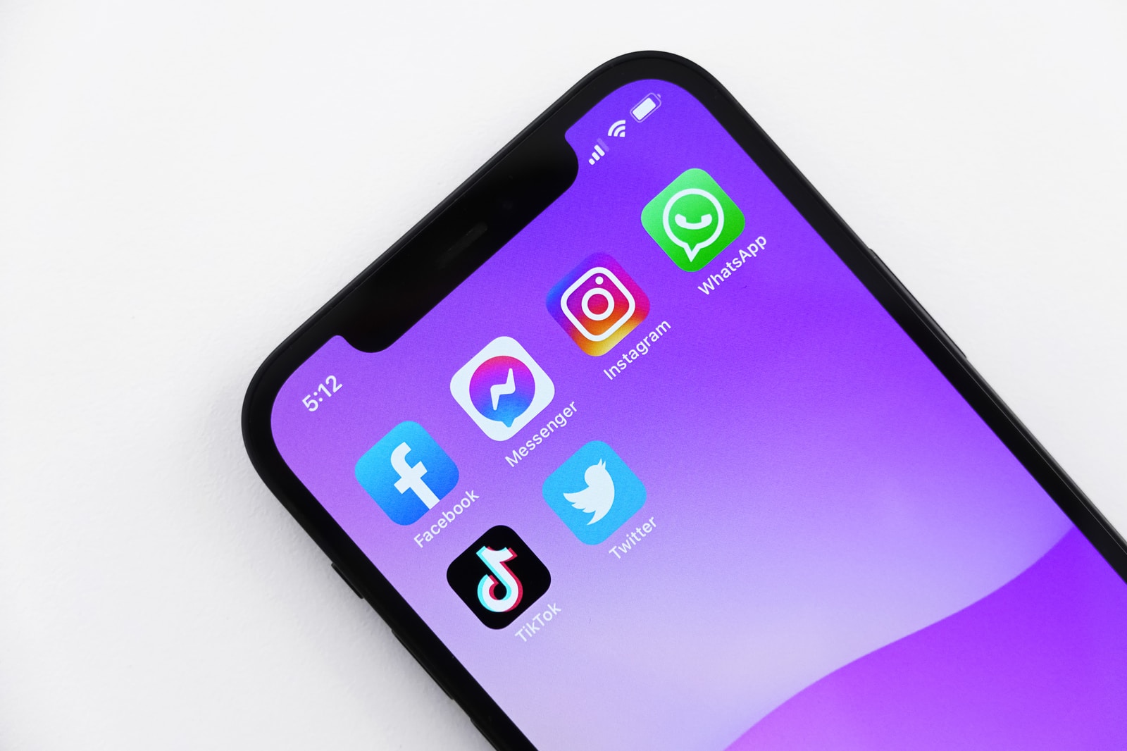 Take control of your Instagram and Facebook account now Take control of your Instagram and Facebook account now