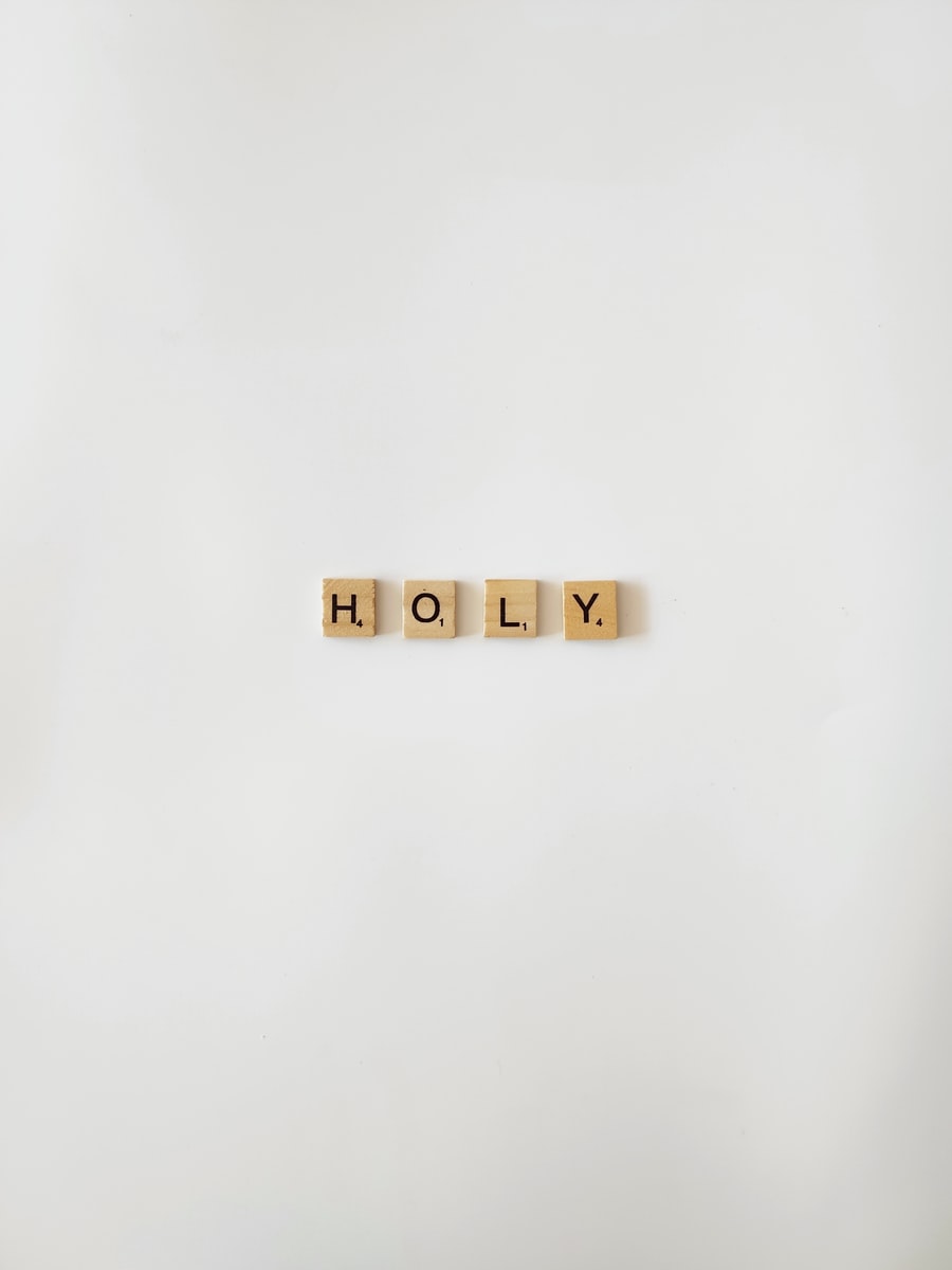 How to make a Picture transparent in Word