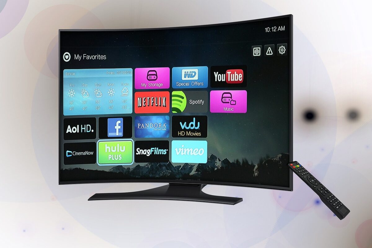 How to watch PC content on TV?