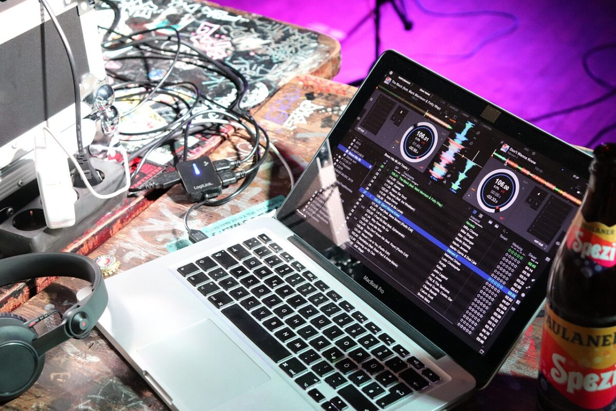 laptop, music, dj