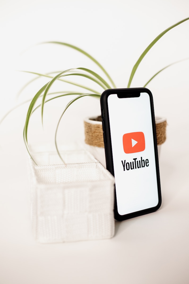 How to Get More Views on YouTube: 10 tips for a Complete 2023 Guide