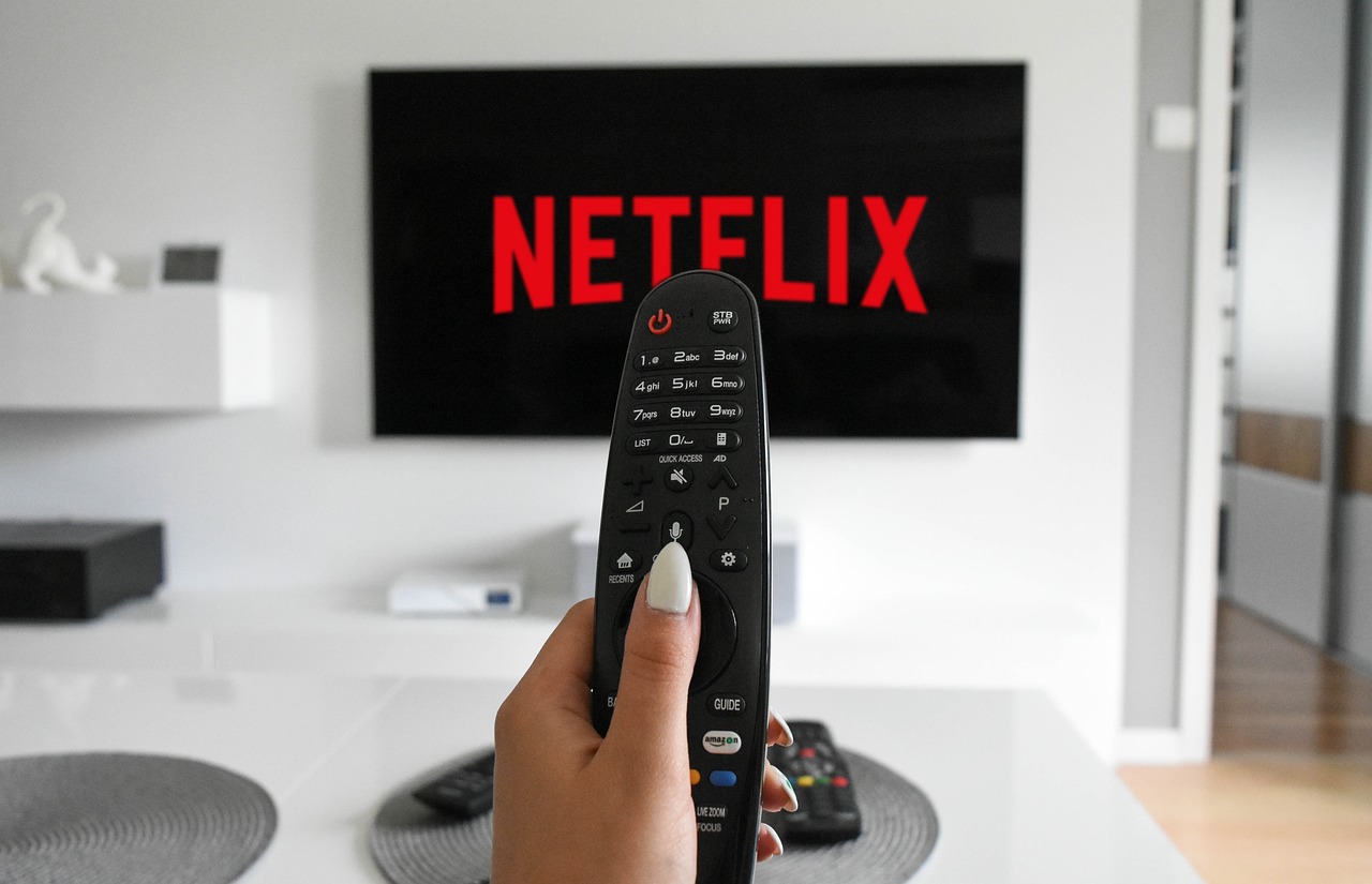 Netflix Party: Organize Synchronized Streaming Evenings with Your Friends Remotely