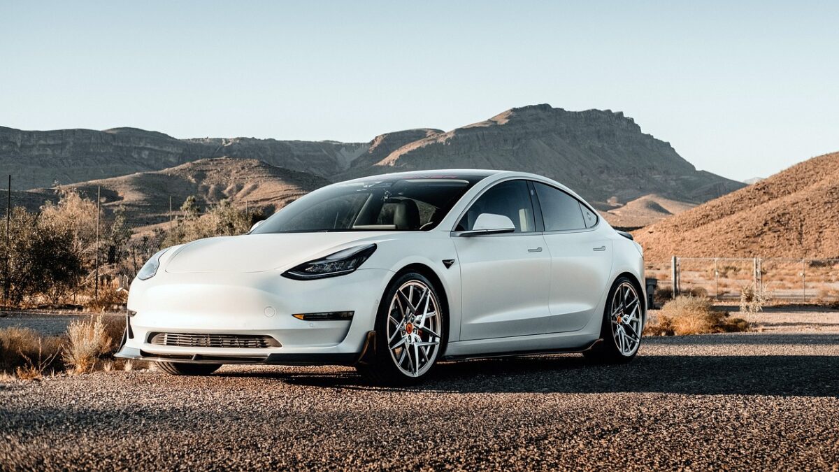 Tech-Forward Cars: Embracing Modern Innovations on the Road