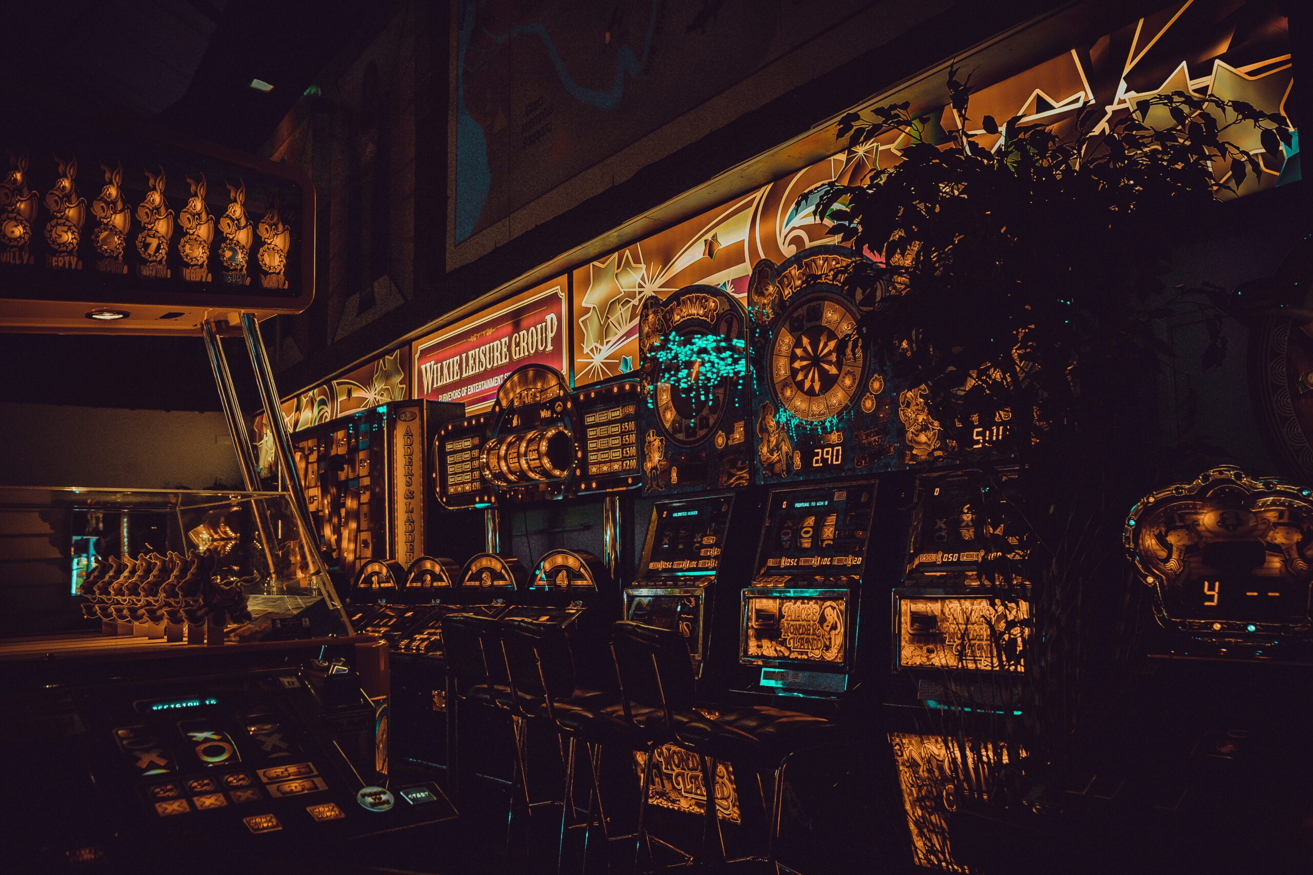 Getting Lucky in Traditional and Online Casinos Getting Lucky in Traditional and Online Casinos
